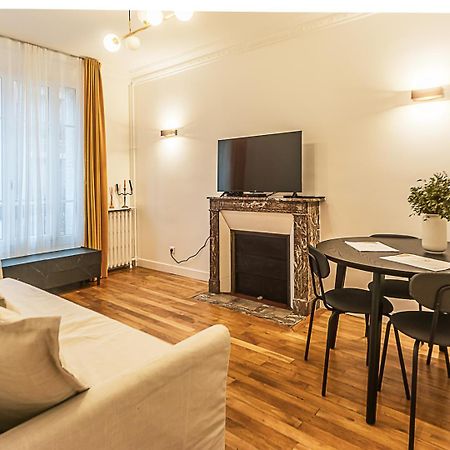 The Square, Paris-Asnieres, Private Apartment With Bedroom And Living Room エクステリア 写真