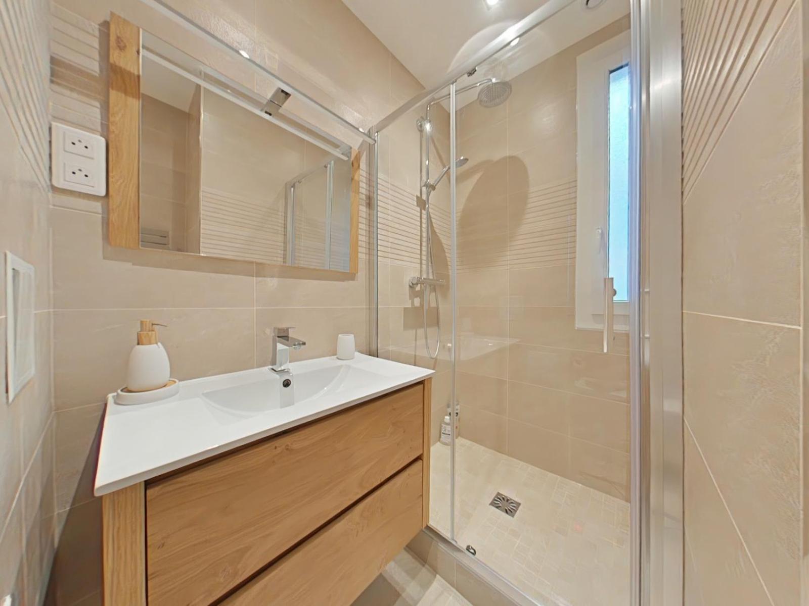 The Square, Paris-Asnieres, Private Apartment With Bedroom And Living Room エクステリア 写真